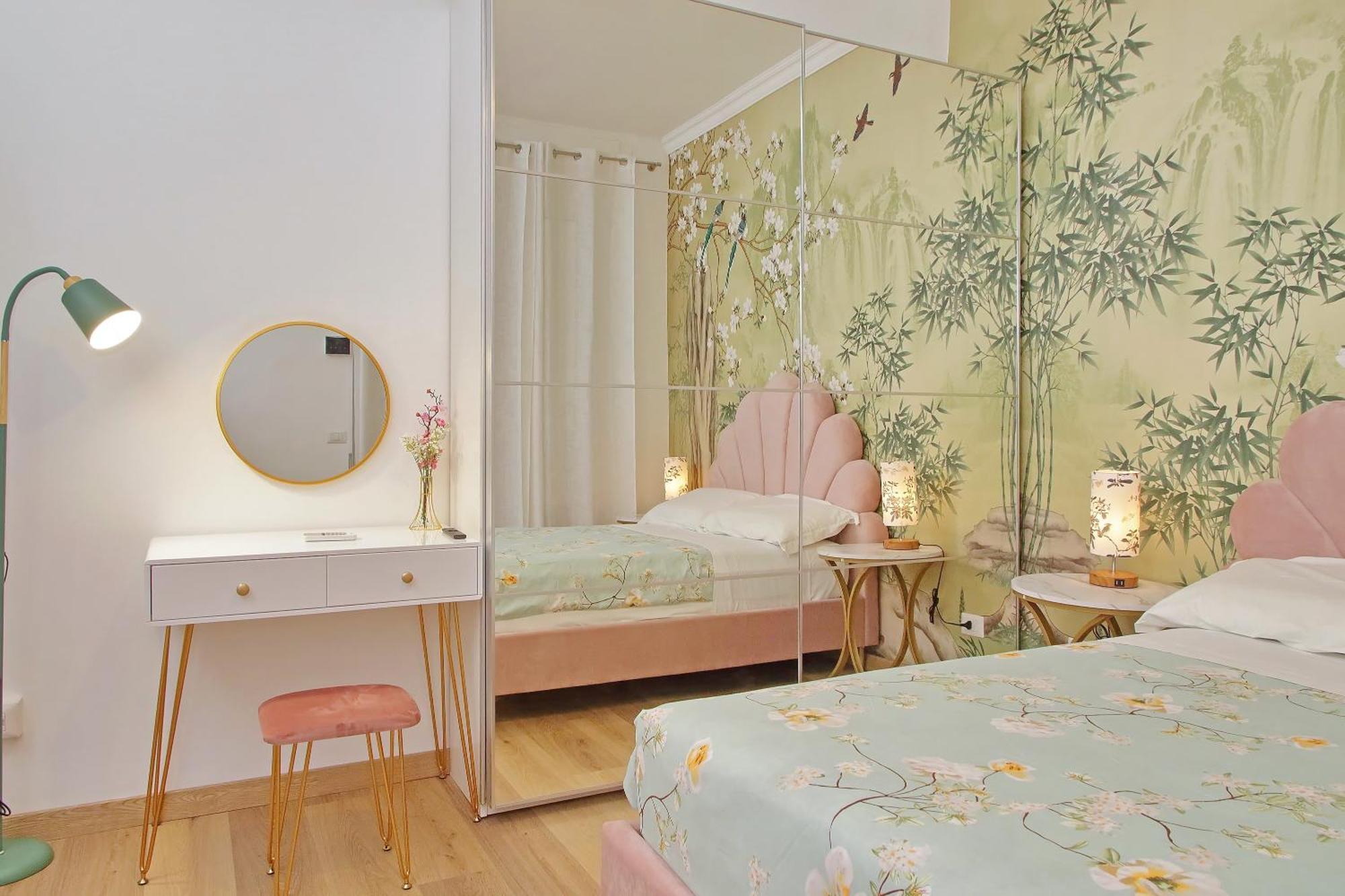 Appia Apartment *